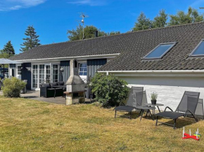 10 person holiday home in rsted, Ørsted